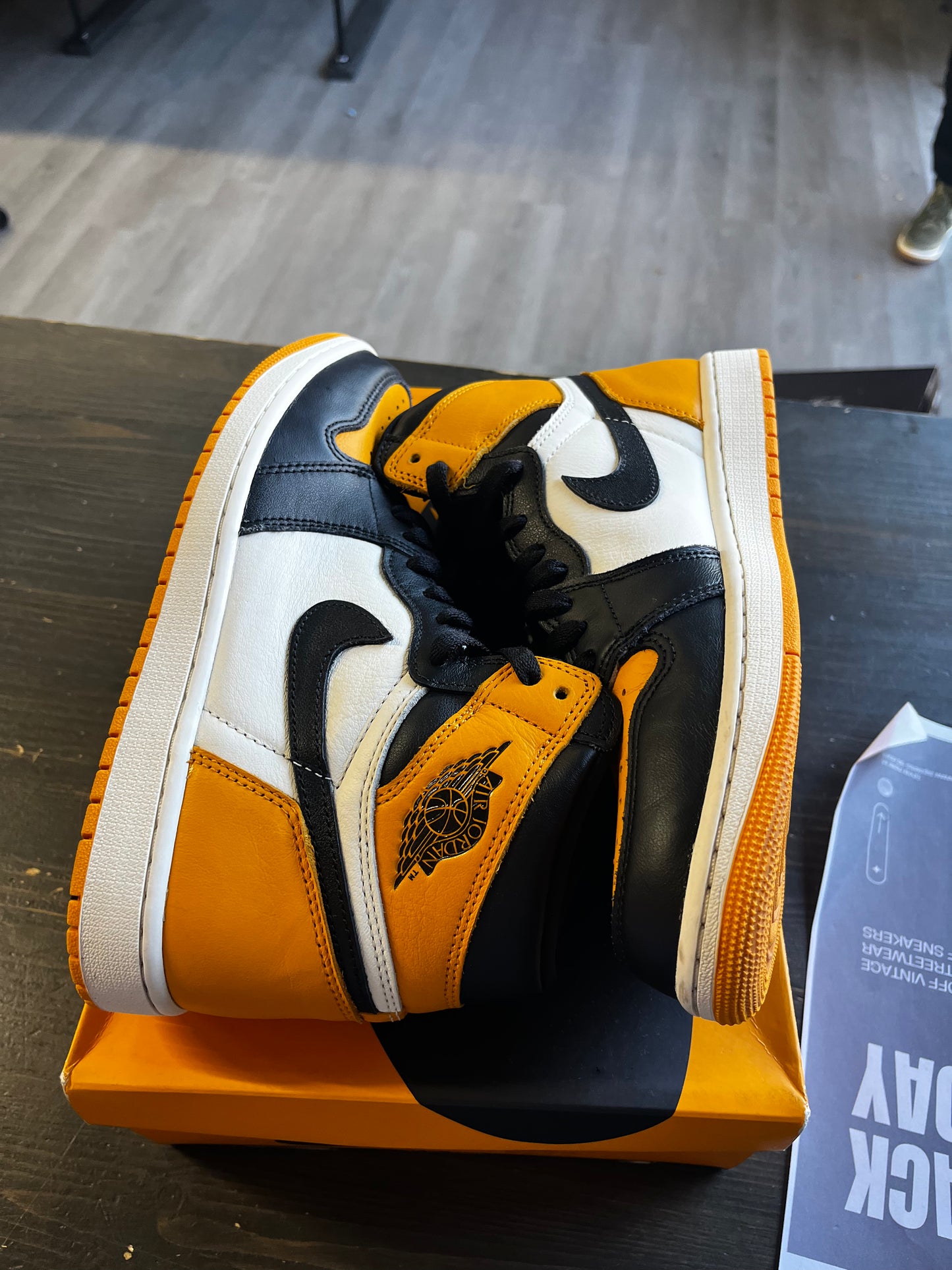 Pre-Owned Jordan 1 Retro High OG Taxi