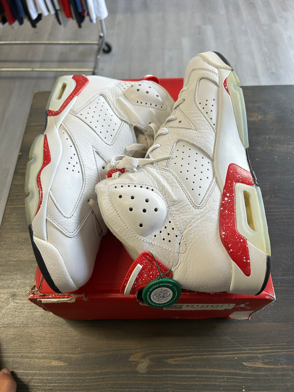 Pre-Owned Nike Air Jordan 6 Retro Red Oreo