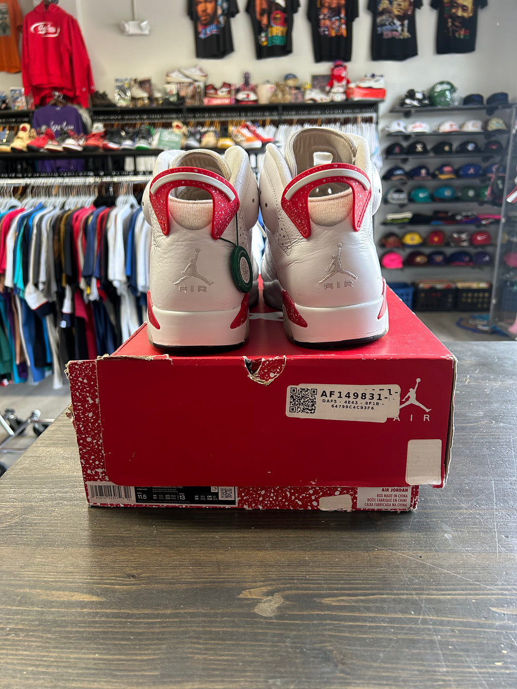 Pre-Owned Nike Air Jordan 6 Retro Red Oreo