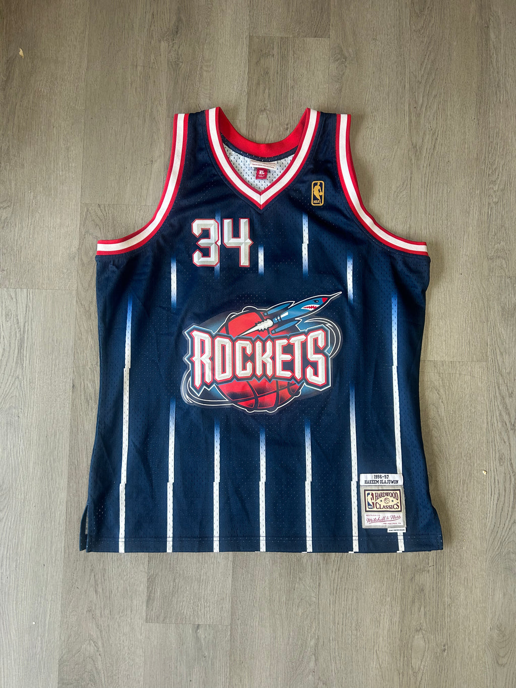 Mitchell & Ness Hakeem Olajuwon Houston Rockets 1996-97 Hardwood Classics