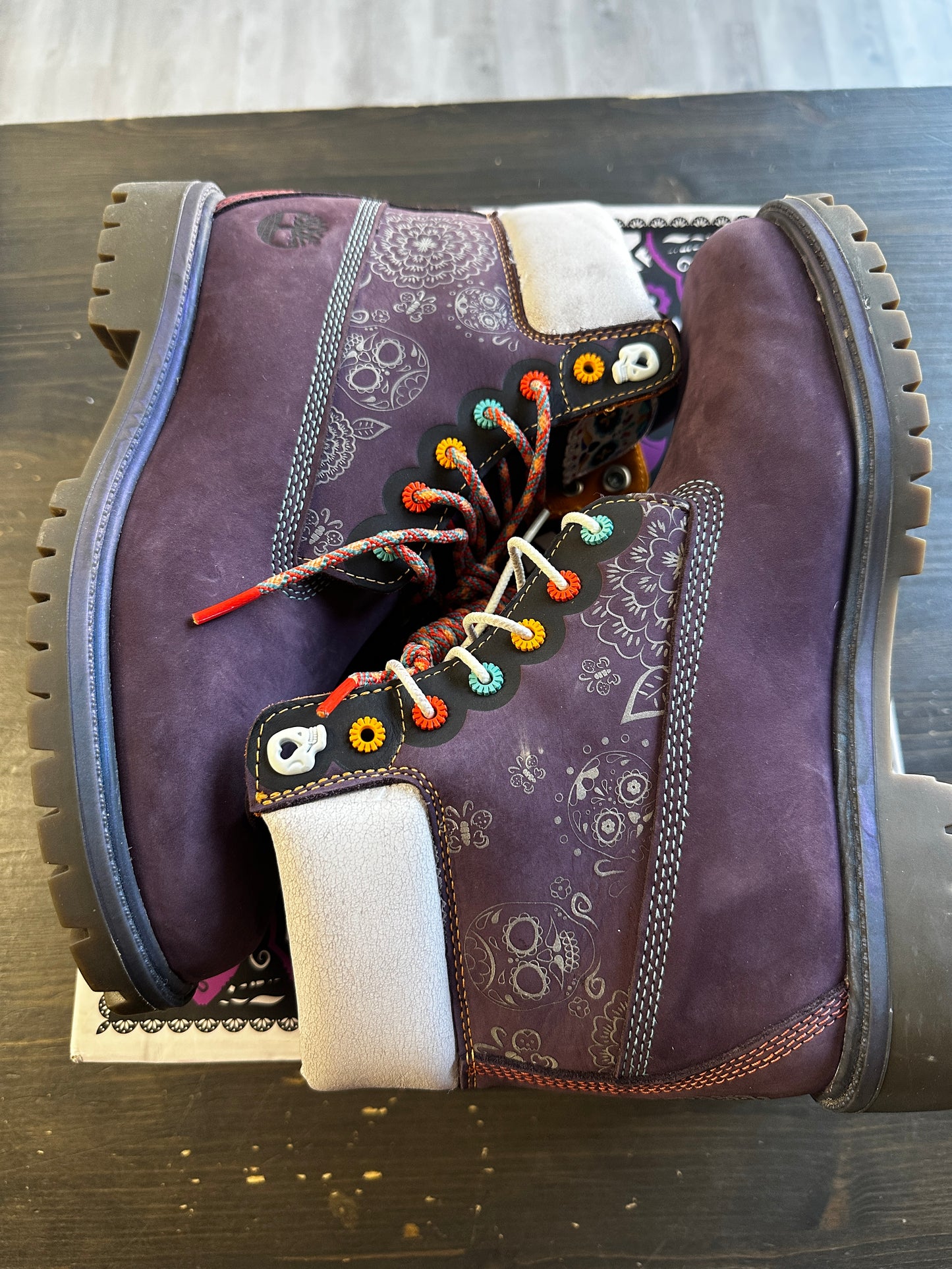 Pre-Owned Timberland Heritage Dia Los Muertos 6 Inch Boot