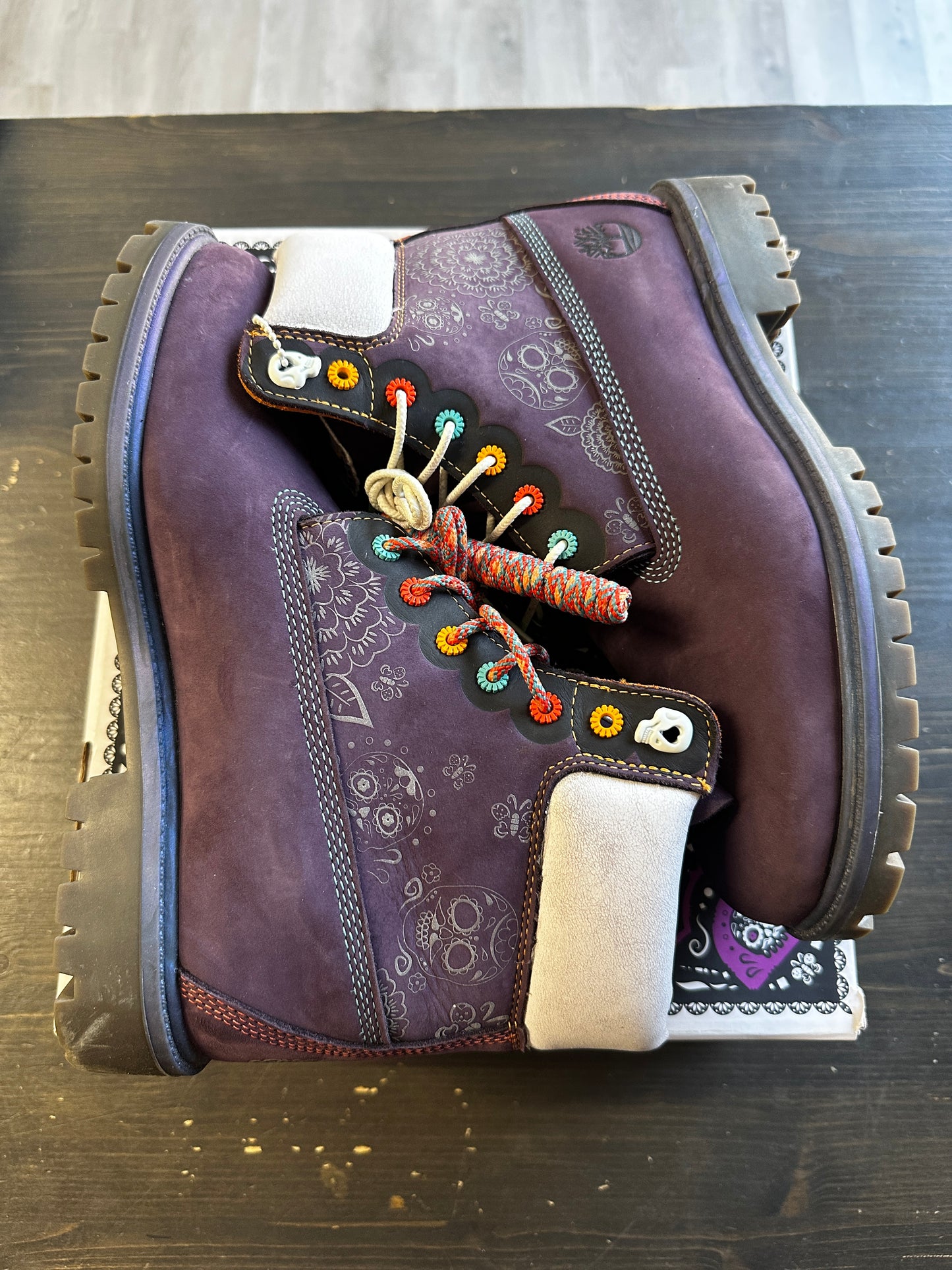 Pre-Owned Timberland Heritage Dia Los Muertos 6 Inch Boot