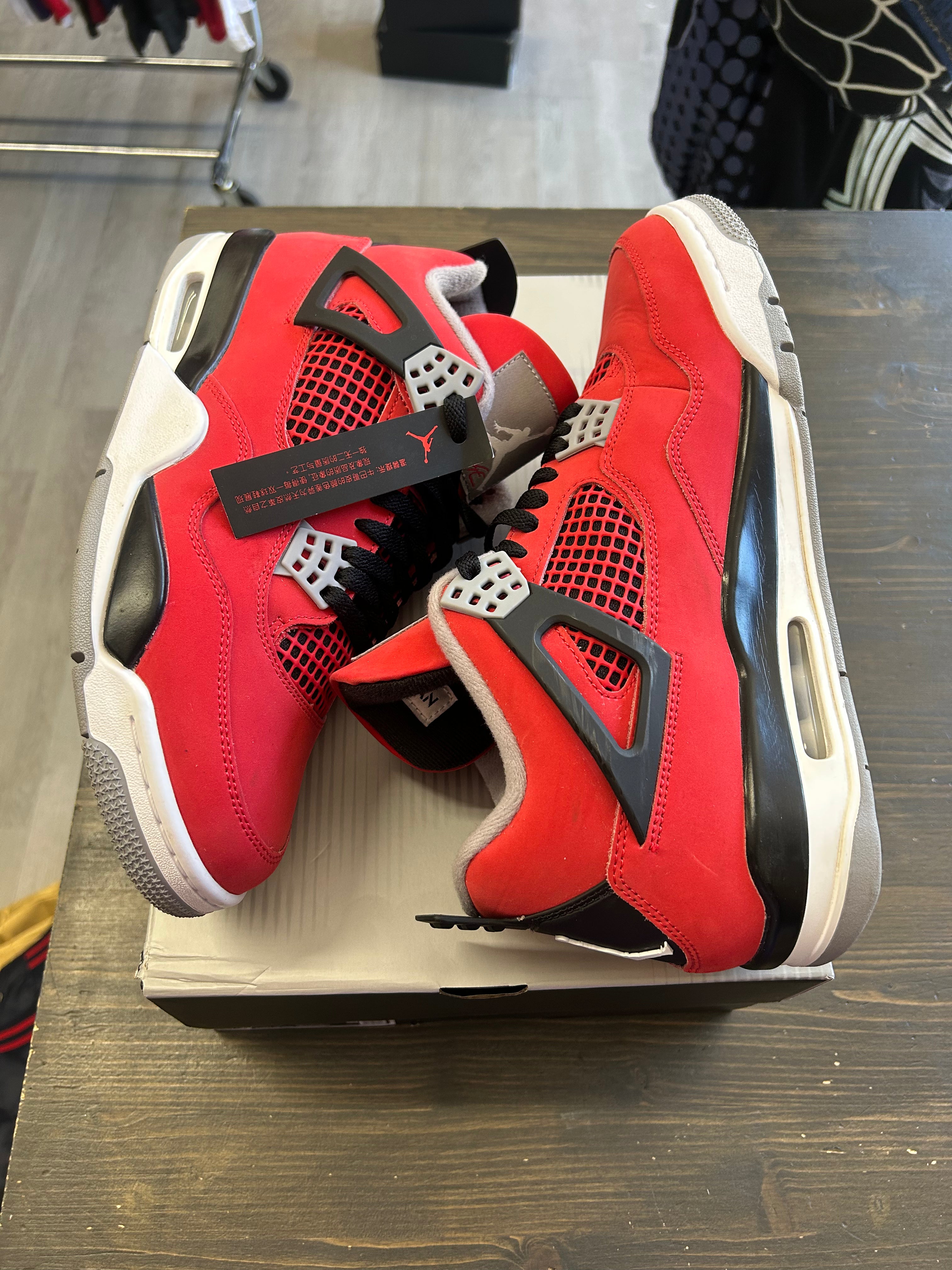 Pre-Owned Jordan 4 Retro Toro Bravo 4 (2026)