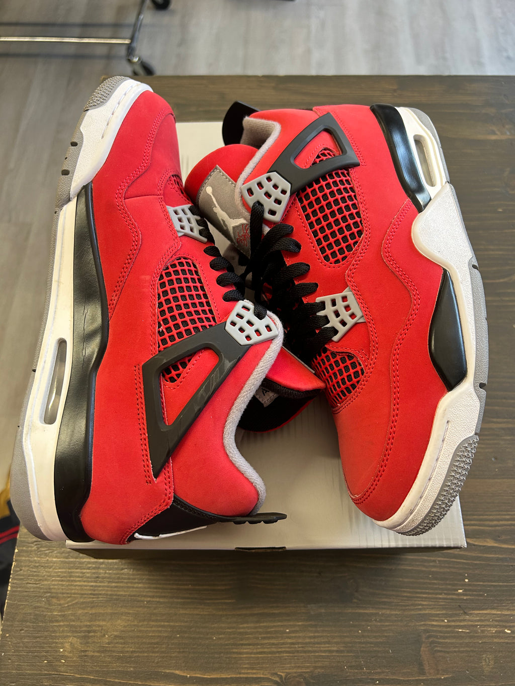 Pre-Owned Jordan 4 Retro Toro Bravo 4 (2026)