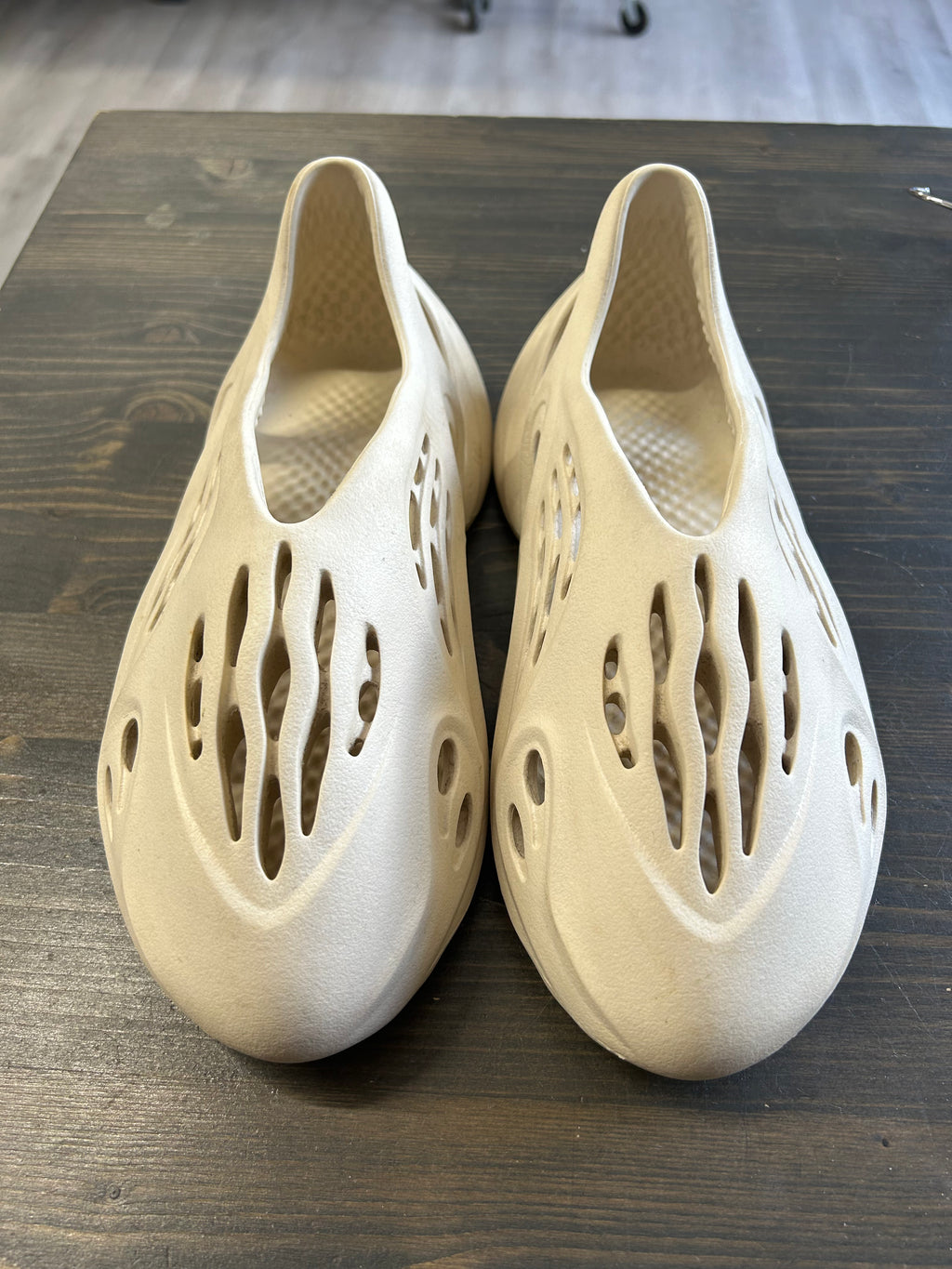 Pre-owned Adidas Yeezy Foam Runner Sand