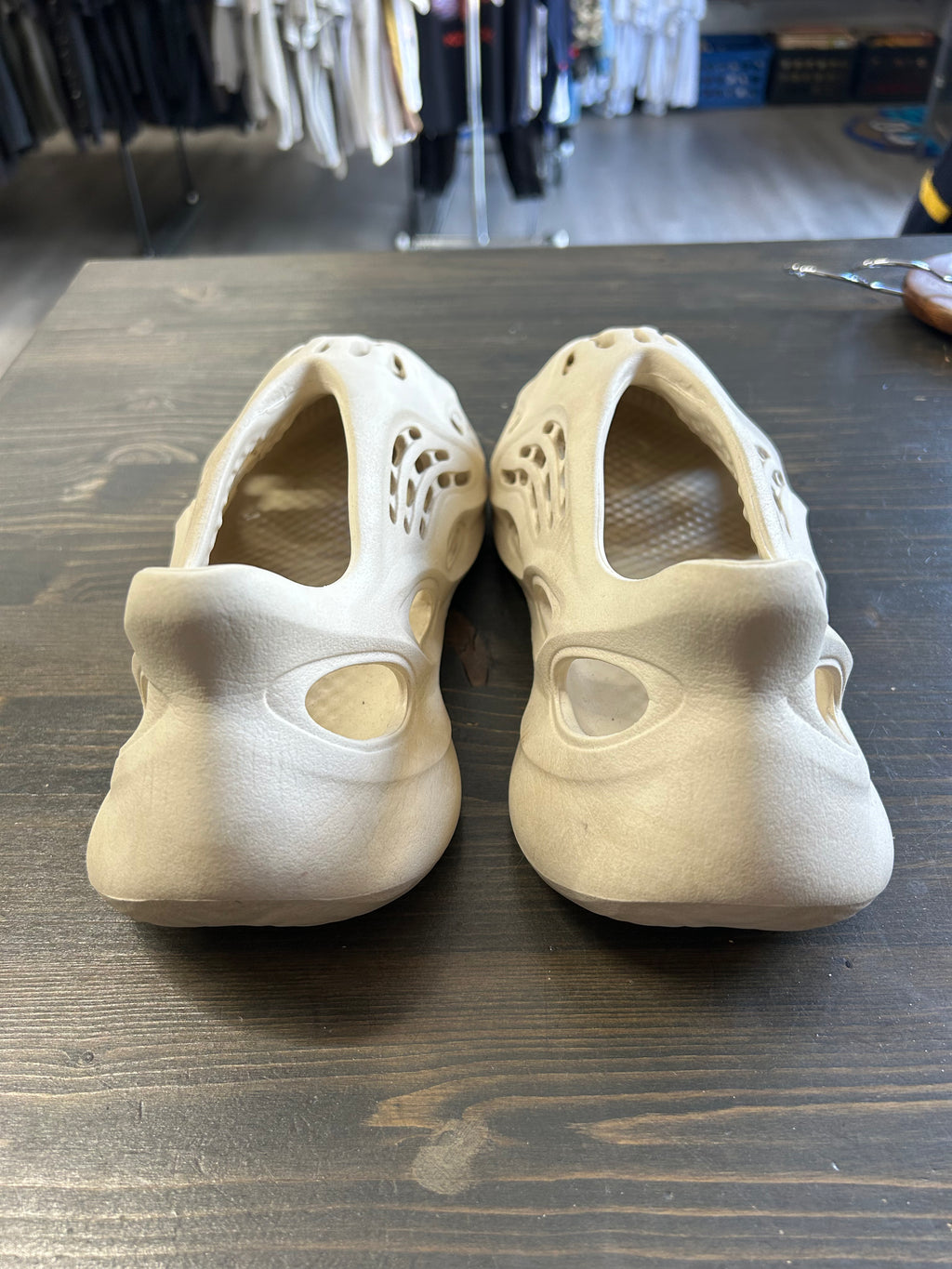Pre-owned Adidas Yeezy Foam Runner Sand