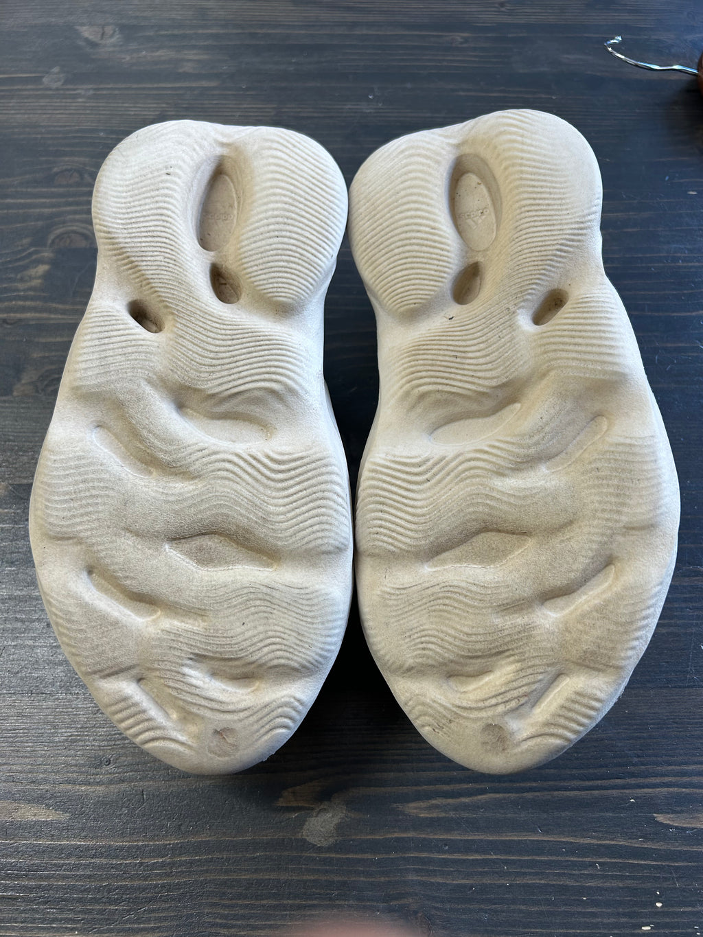 Pre-owned Adidas Yeezy Foam Runner Sand