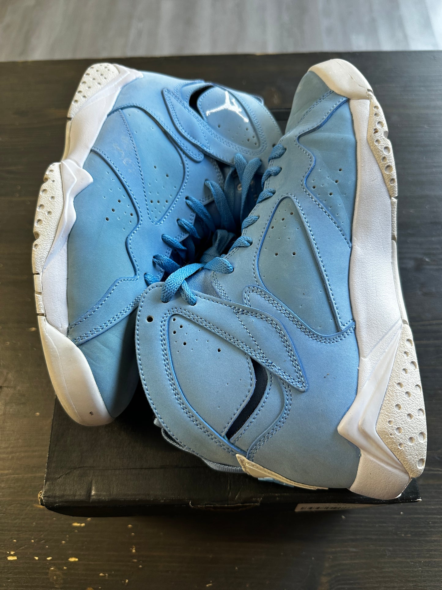 Pre-Owned Jordan 7 Retro Pantone