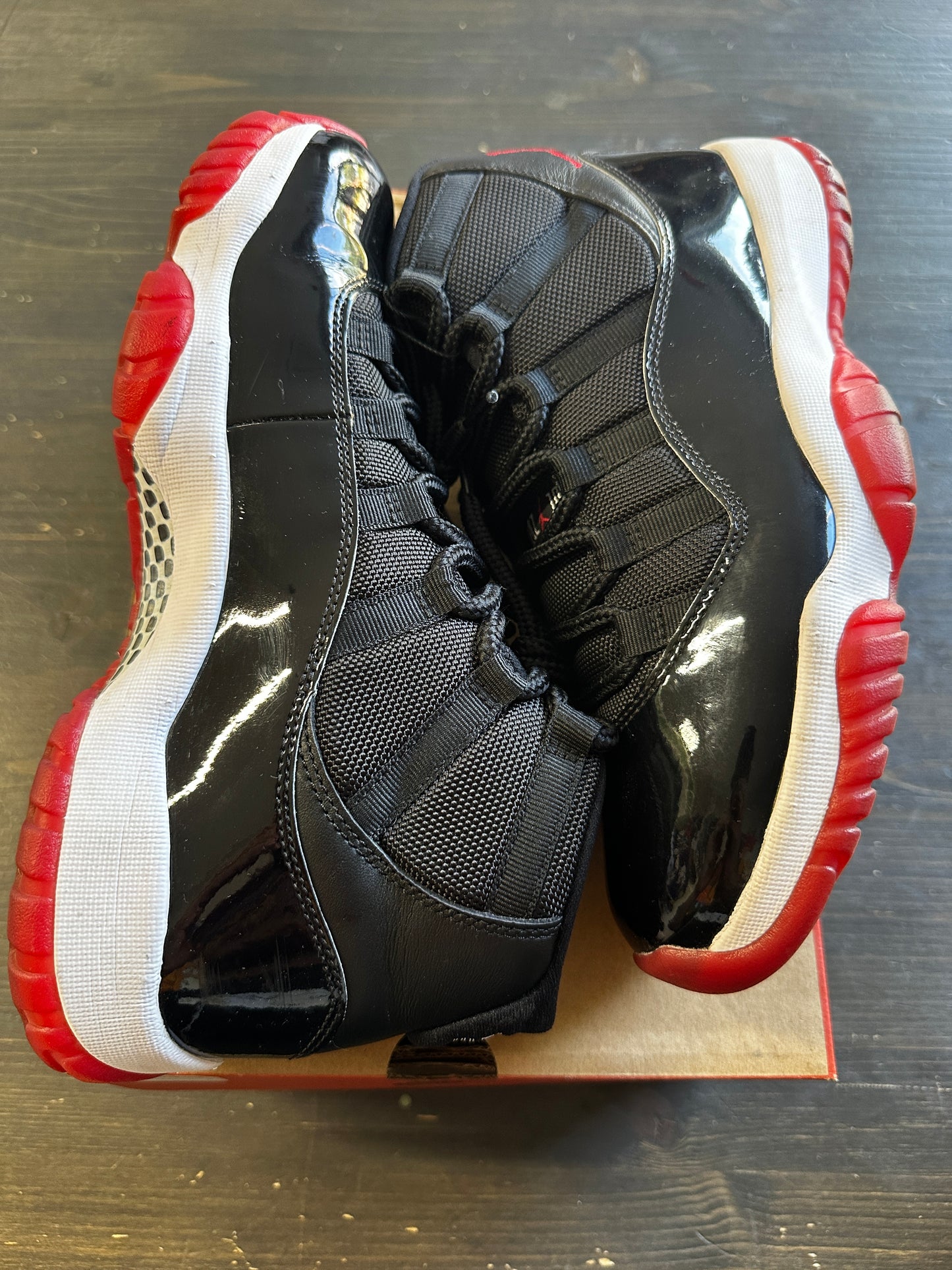Pre-Owned Jordan 11 Playoff Bred (2019)
