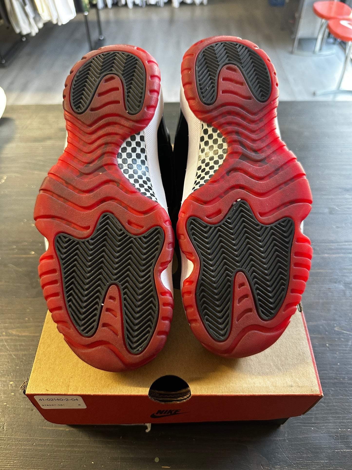 Pre-Owned Jordan 11 Playoff Bred (2019)