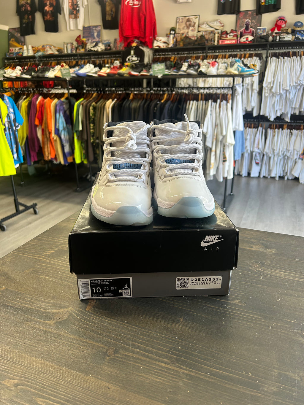 Pre-Owned Jordan 11 Retro Legend Blue (2024)